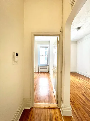 Rented by Compass | media 12