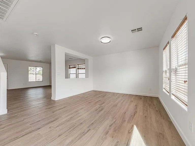 10429 Vinson Point Ave — Photo 14