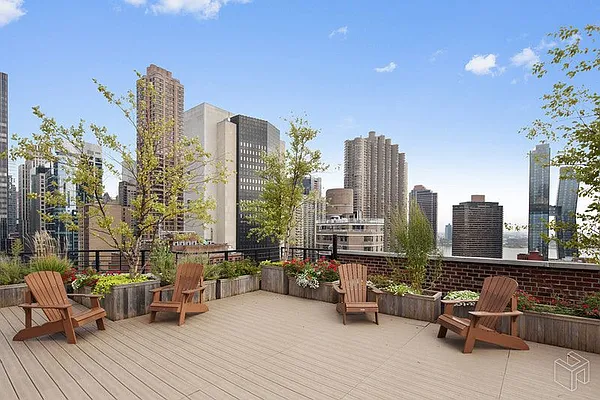 Sold by Halstead Real Estate | media 10