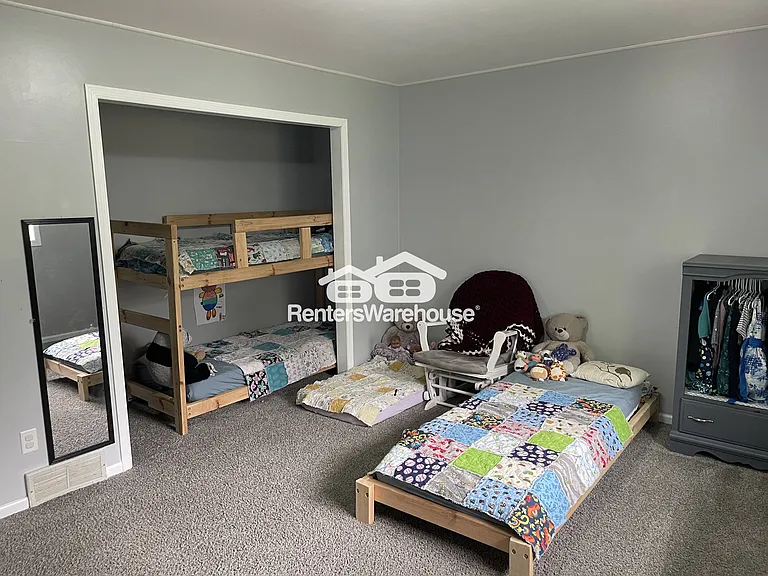 650 Willow St — Photo 7
