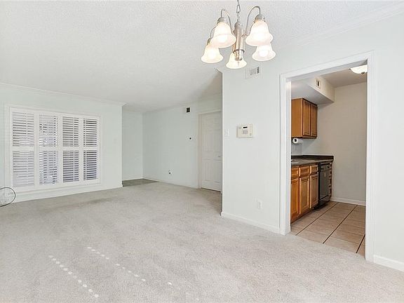 5th image of 2511 Metairie Lawn Dr Unit 11-1