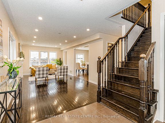5th image of 187 Lockwood Rd