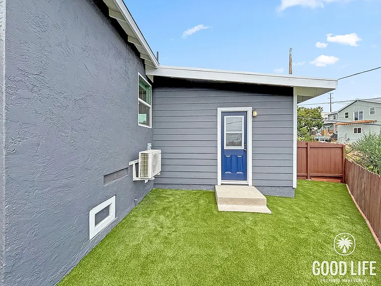 1845 Edgemont St — Photo 19