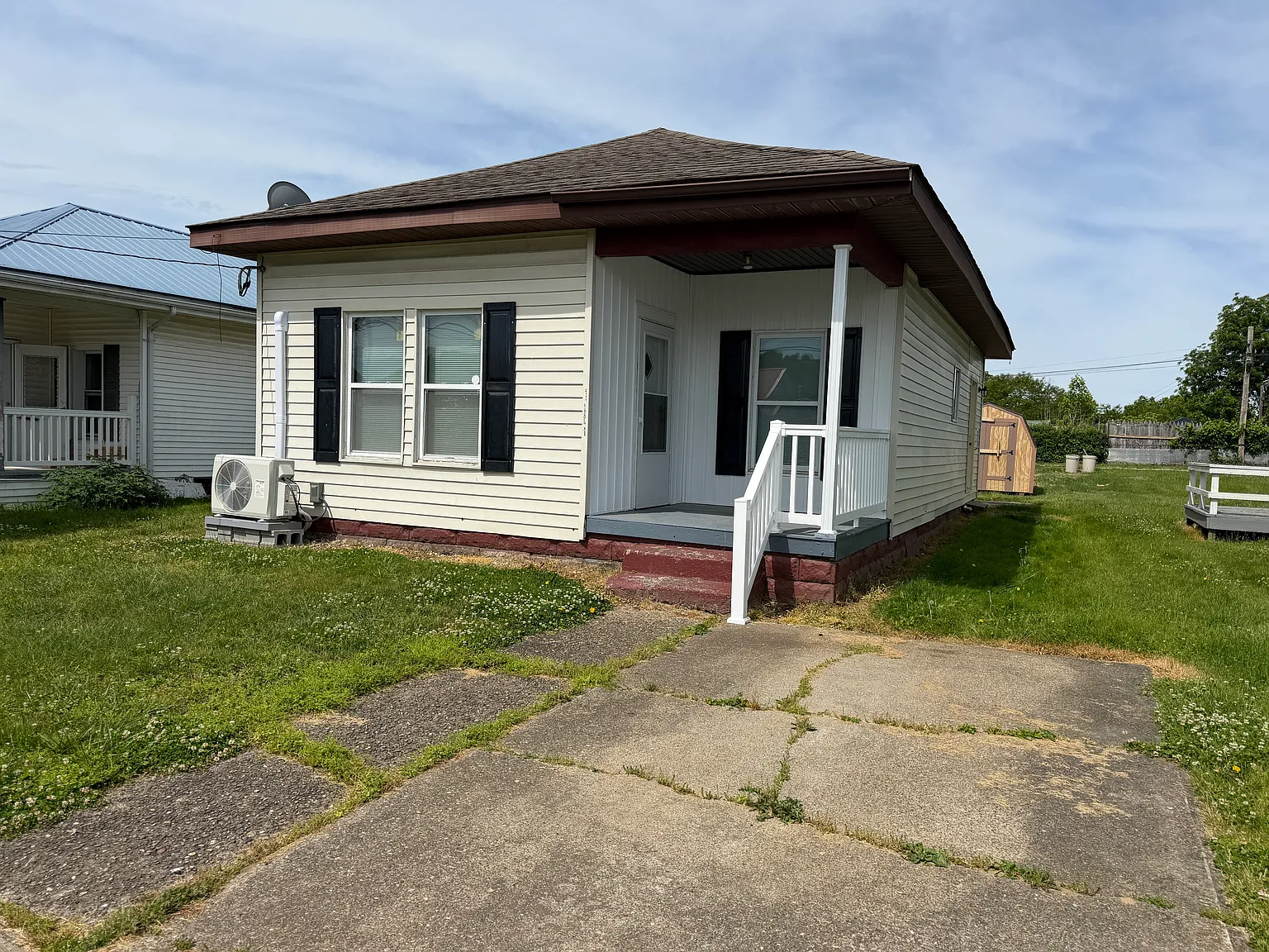 3 bed, 753 sqft, $1,200 — Photo 1