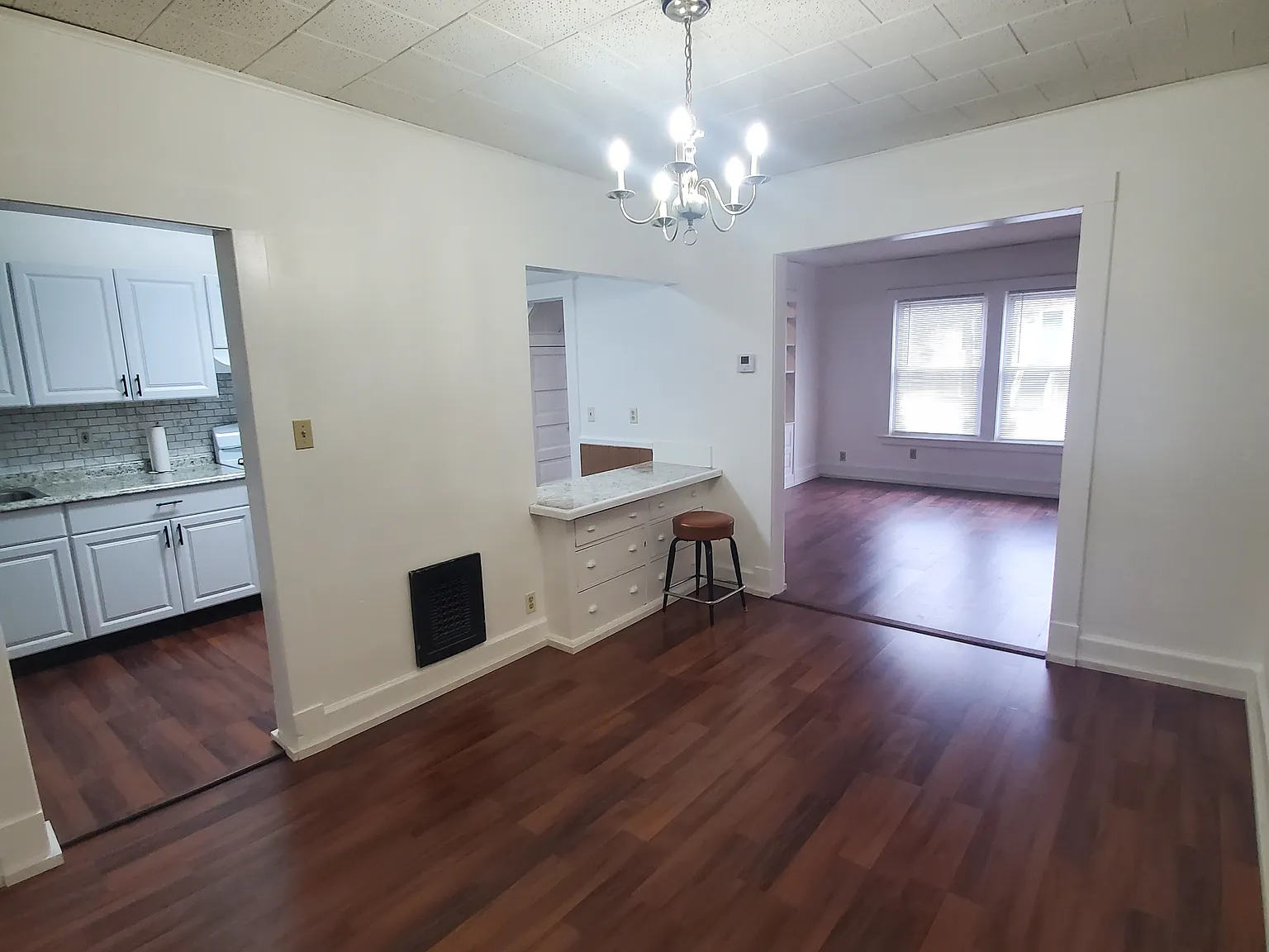 4 bed, $1,800 — Photo 3