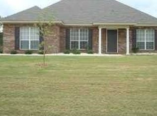 256 Spring Dr, Wetumpka, AL 36092