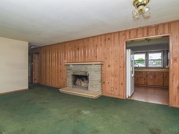 3rd image of 23 Arcadia Dr