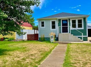 1608 E Ames Wye Ave, Glendive, MT 59330