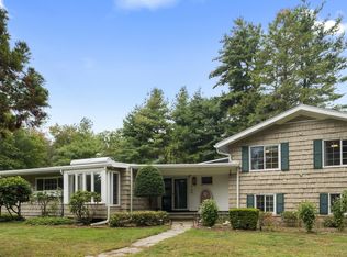 46 Tumblebrook Road, Woodbridge, CT 06525