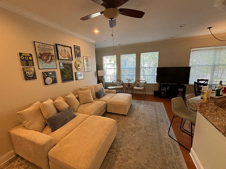 206 Rock Garden Pl — Photo 5