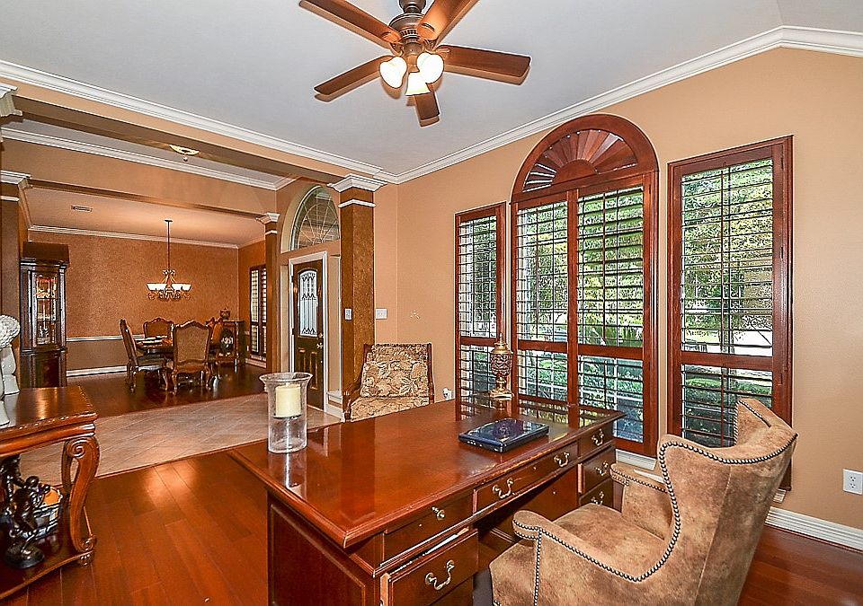 1st image of 1719 Lake Charlotte Ln