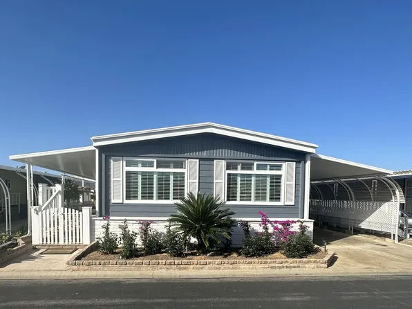 7113 Santa Barbara St, Carlsbad, CA 92011