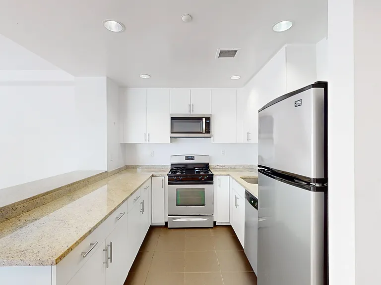 620 W 143rd St #2D — Photo 7