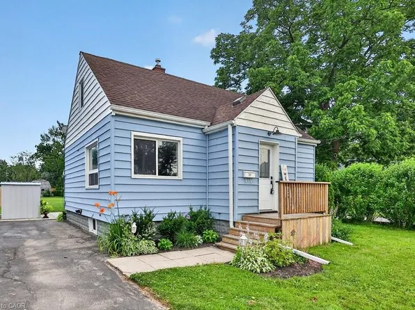 37 Thorold Rd, Welland, ON L3C 3T5