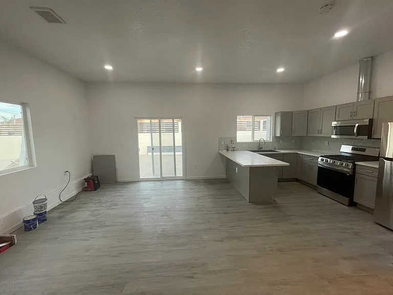 1327 W 219th St #1/2 — Photo 3