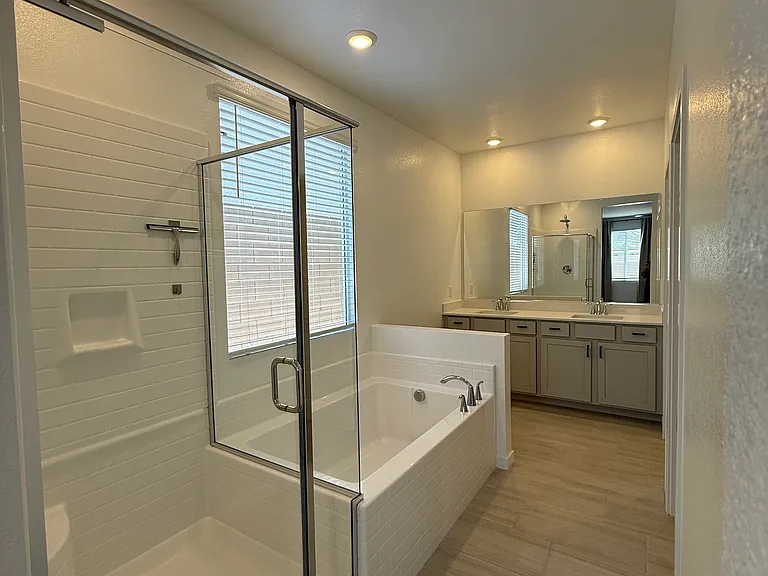 4185 Paragon Crest Ct — Photo 18