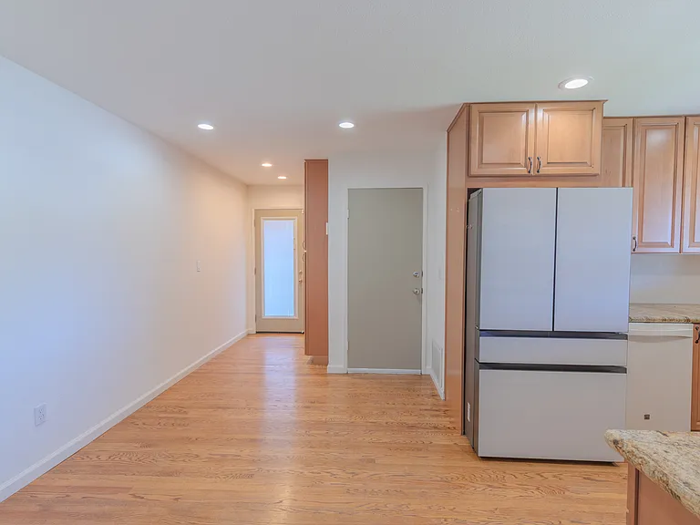6944 Cedar Ln — Photo 13