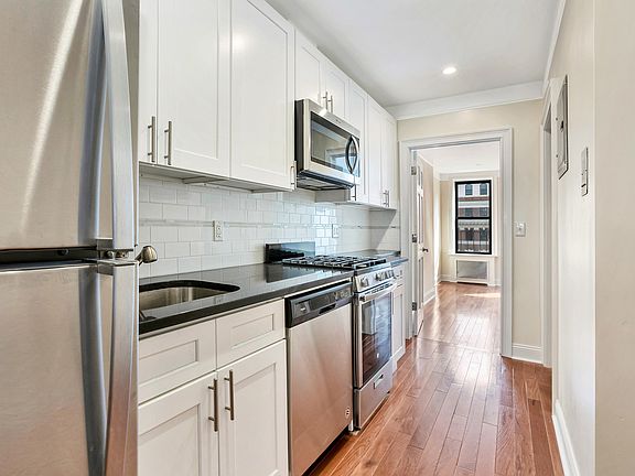 2nd image of 314 E 83rd St APT 5W