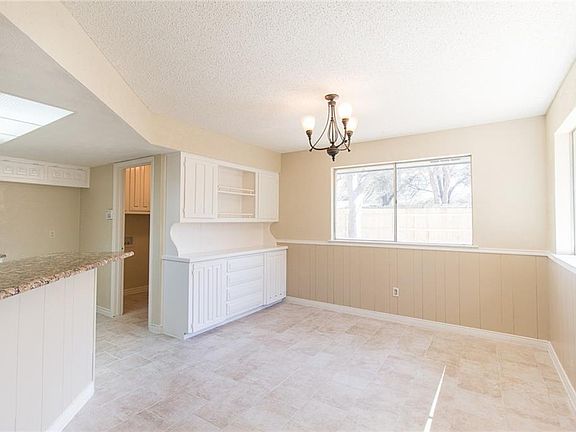 5th image of 1306 Greenbrook Dr