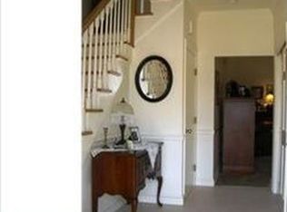 17 Chester Ave, Hamilton, NJ 08619