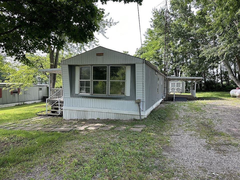 1st image of 1967 Chatsworth Ln
