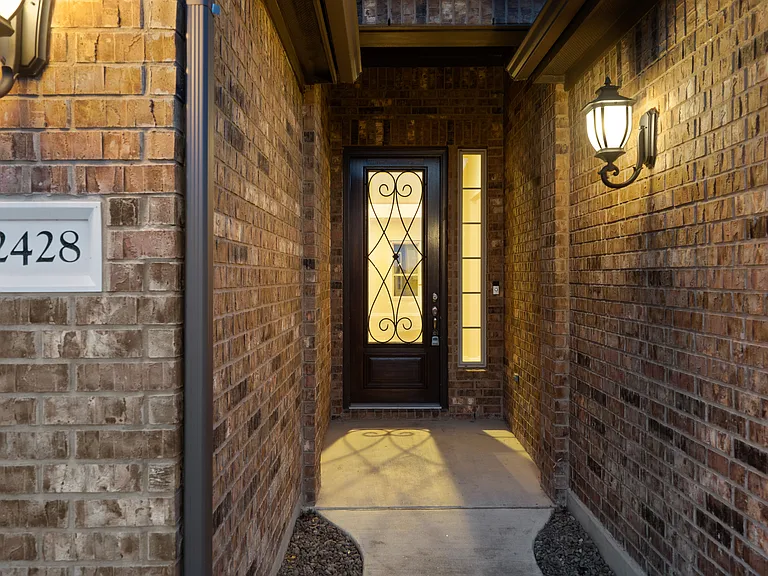 2428 Granite Hill Dr — Photo 82