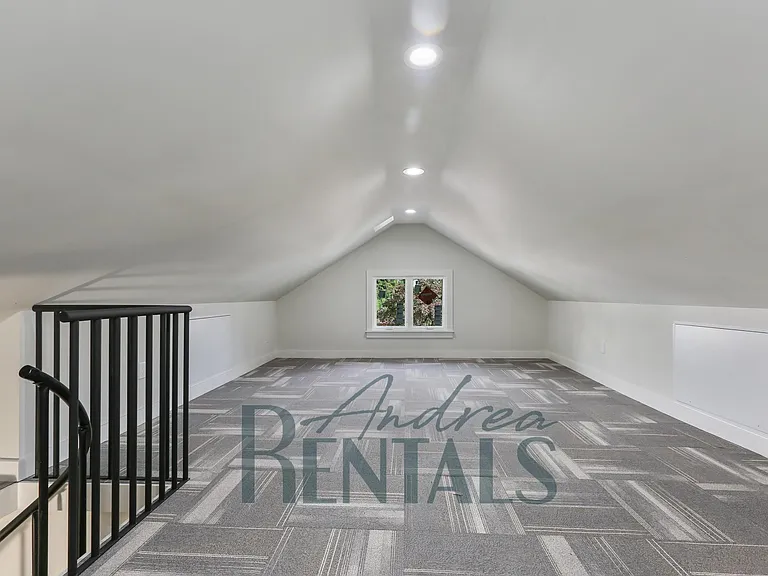 485 Boulevard Way — Photo 45