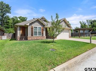 2910 Meadow Brook Trl, Tyler, TX 75701