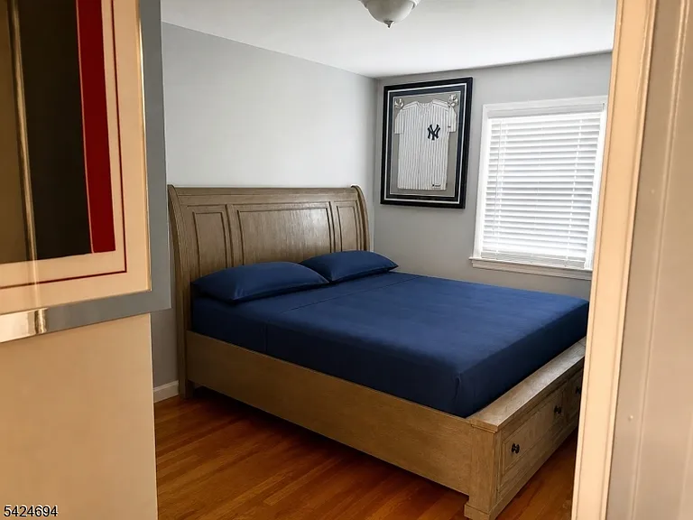 1411 Hussa St — Photo 7