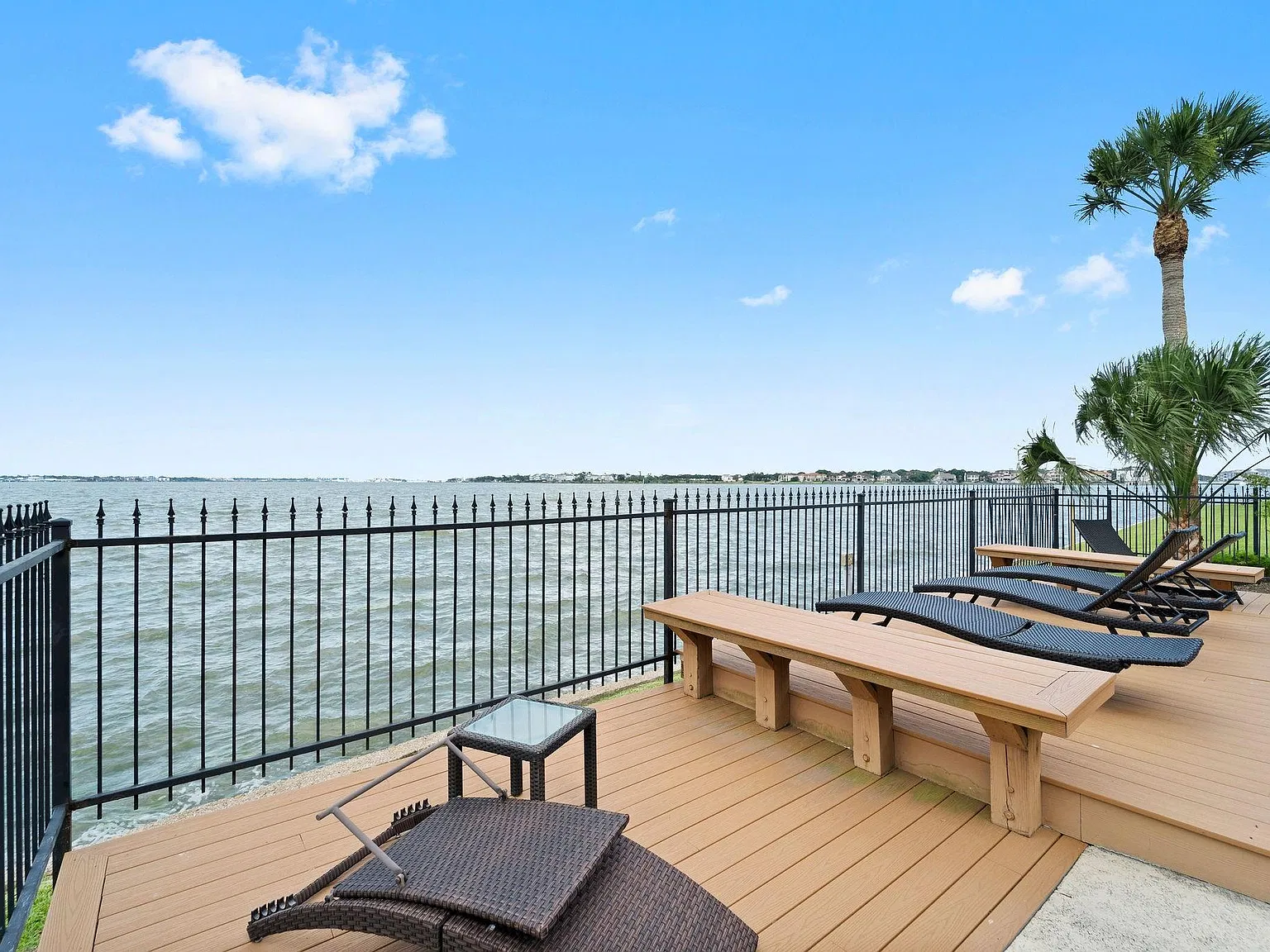 4 bed, 3.0 bath, 3387 sqft, $3,500 — Photo 4