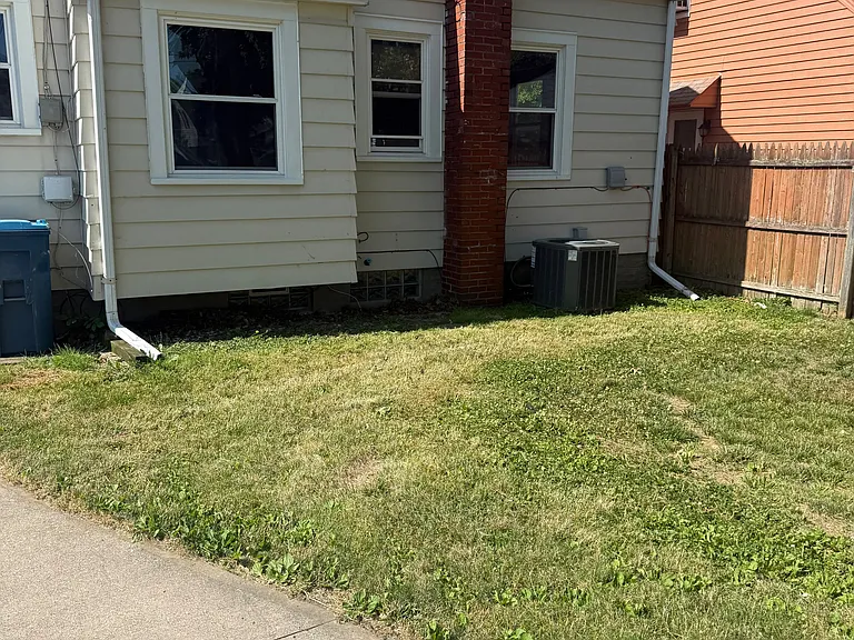 3155 Lincoln St — Photo 29