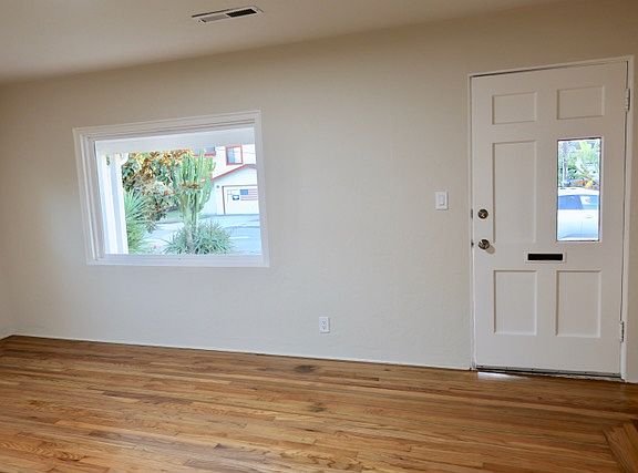 5th image of 430 Bellevue St