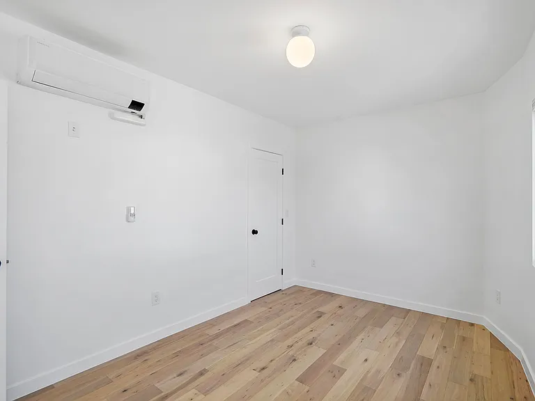 8443 Clinton St #4 — Photo 14