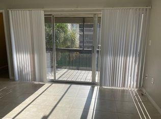 554 Orange Dr APT 17, Altamonte Springs, FL 32701