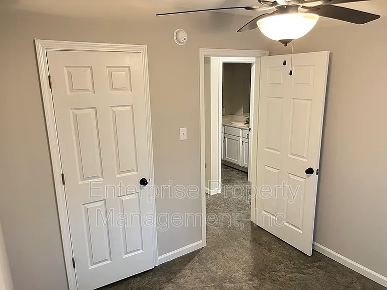2645 Mirror Ave — Photo 20