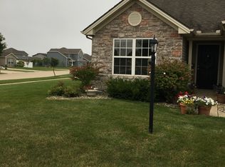 401 Yalow Dr, Champaign, IL 61822