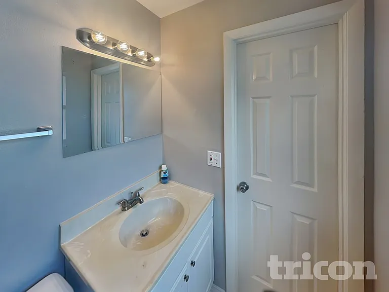 120 Waverly Dr — Photo 10