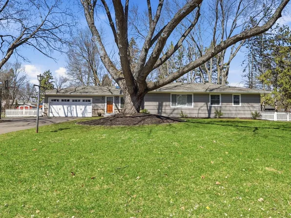 15520 2nd Ave N, Plymouth, MN 55447