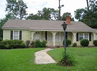 2025 Ridgeway Ln, Hattiesburg, MS 39401