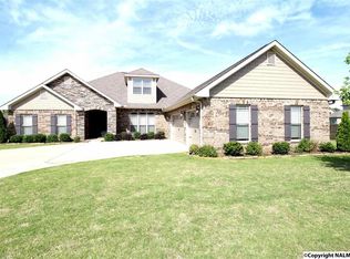 4 Nutcracker Ln SW, Huntsville, AL 35824