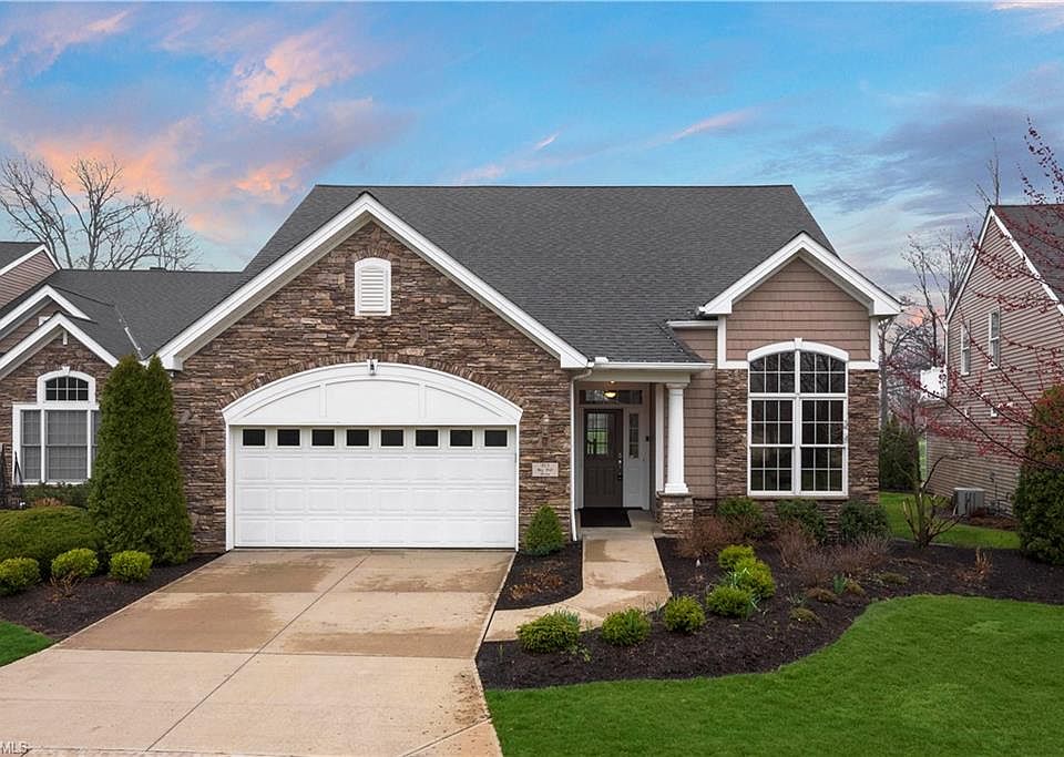 1st image of 513 Bay Hill Dr