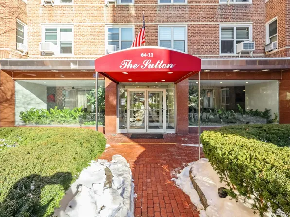 64-64 110th St #318, Forest Hills, NY 11375