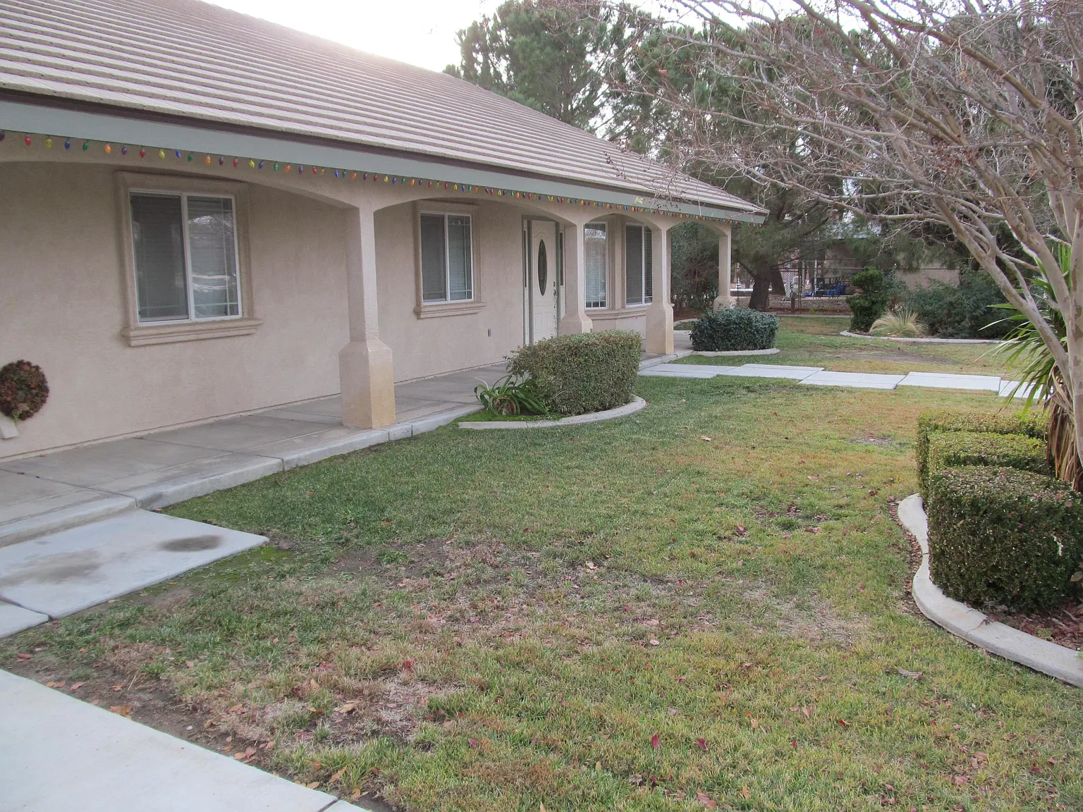 4 bed, 2.5 bath, 2268 sqft, $3,700 — Photo 3