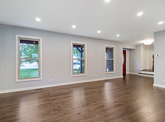 5th image of 520 Greenhill Ln