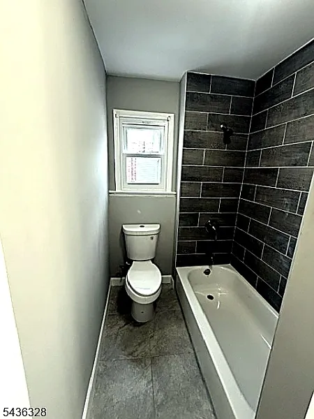 3 bed, $2,395 — Photo 2