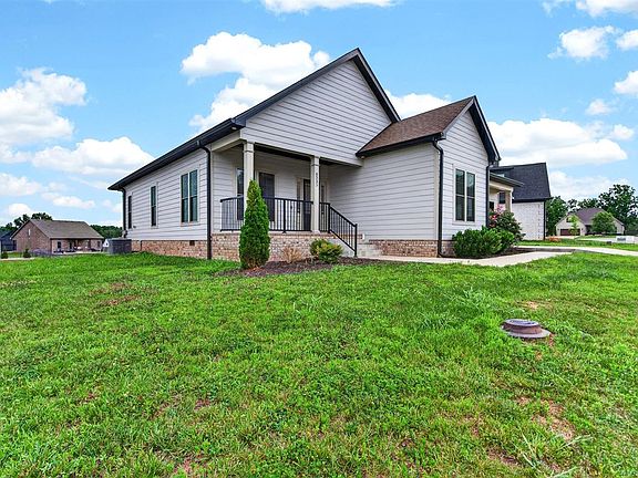 2nd image of 6533 Summer Shade Cir