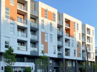 2000 Bathurst St #610, Toronto, ON M5P 3L1