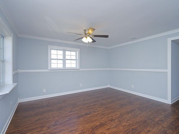 4th image of 929 12th St N