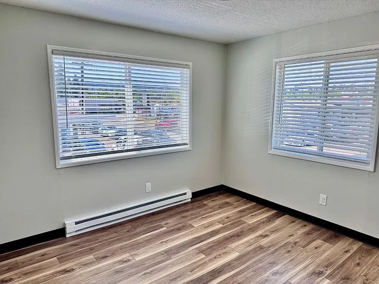 495 W Clarendon St #18 — Photo 8