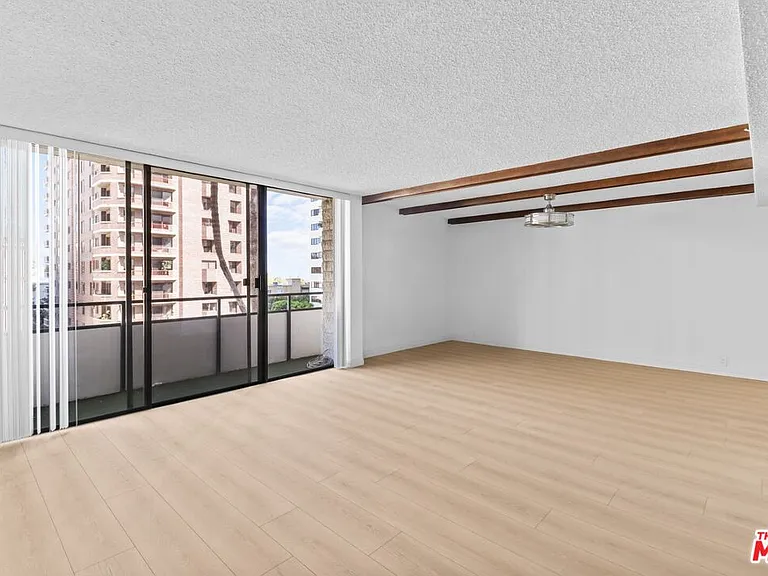 10535 Wilshire Blvd #603 — Photo 13